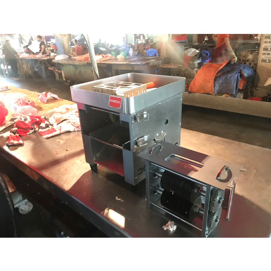 Máy thái thịt tươi sống HD90 thái thịt phở bò thịt nướng bún chả  đa năng công xuất 850w thay được bộ dao 2 - 20mm