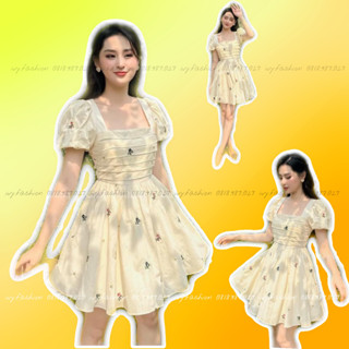 Đầm cổ vuông váy babydoll 🌈thêu hoa cúc nhí🌈 xòe xếp ly cổ vuông tay phồng chiết eo màu kem dự tiệc cao cấp đi biển rẻ