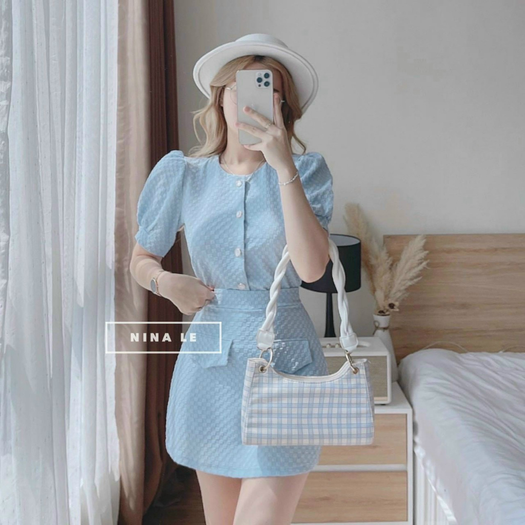 Set đồ nữ, thời trang nữ đi chơi chất tapta thun ô vuông cổ tròn đính nút tay áo ngắn váy lưng thun 2 túi trước giả mini
