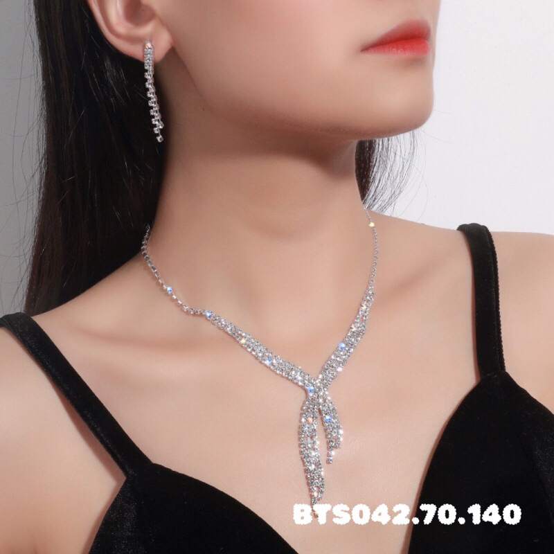 Vòng cổ choker đính đá nhân tạo thiết kế nhiều kiểu dáng sang trọng đi chơi đi tiệc