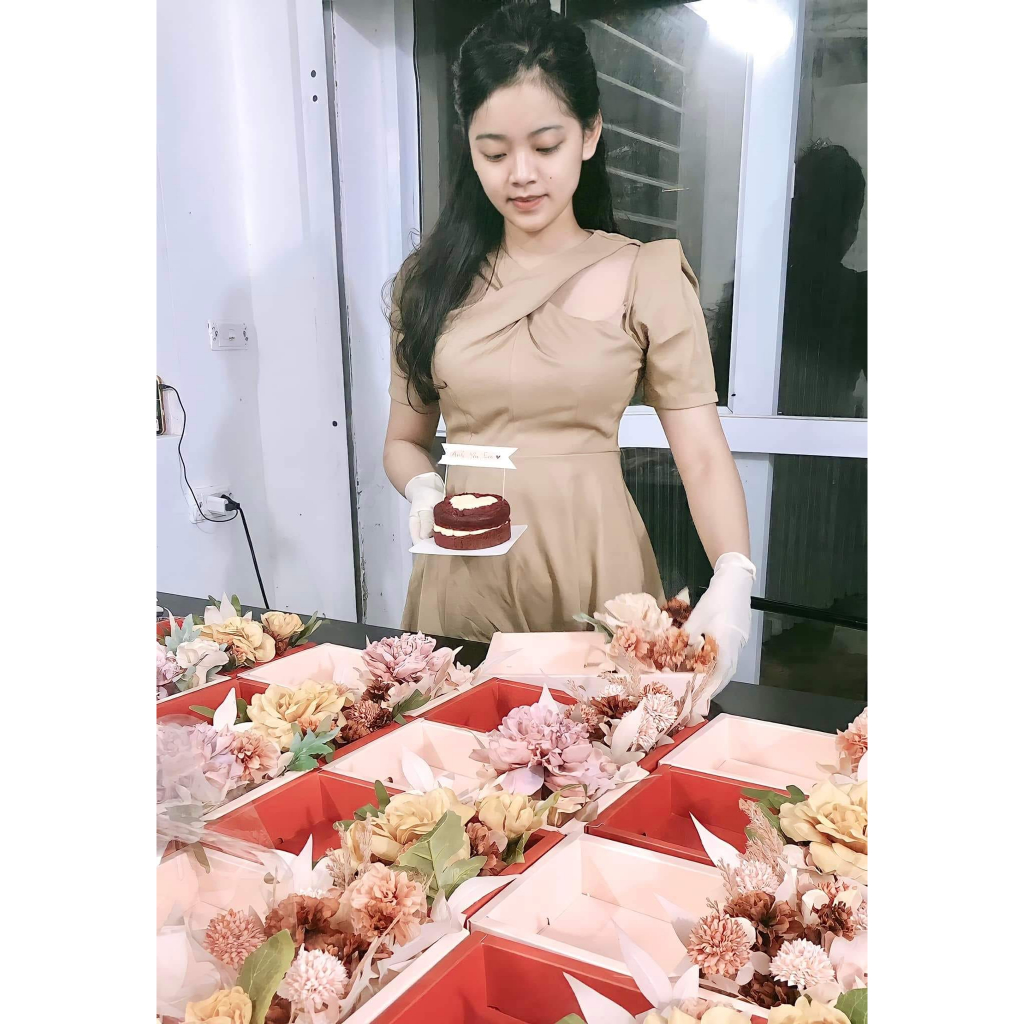 Hộp Mica Quai Xách Đựng Quà Tặng, Trái Cây Sang Xịn