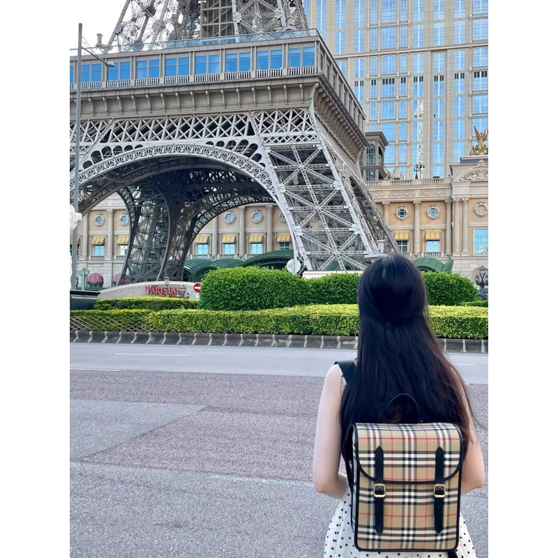 Balo Bur be rì về size 30cm form đứng dây đeo bản to êm vai W488-30