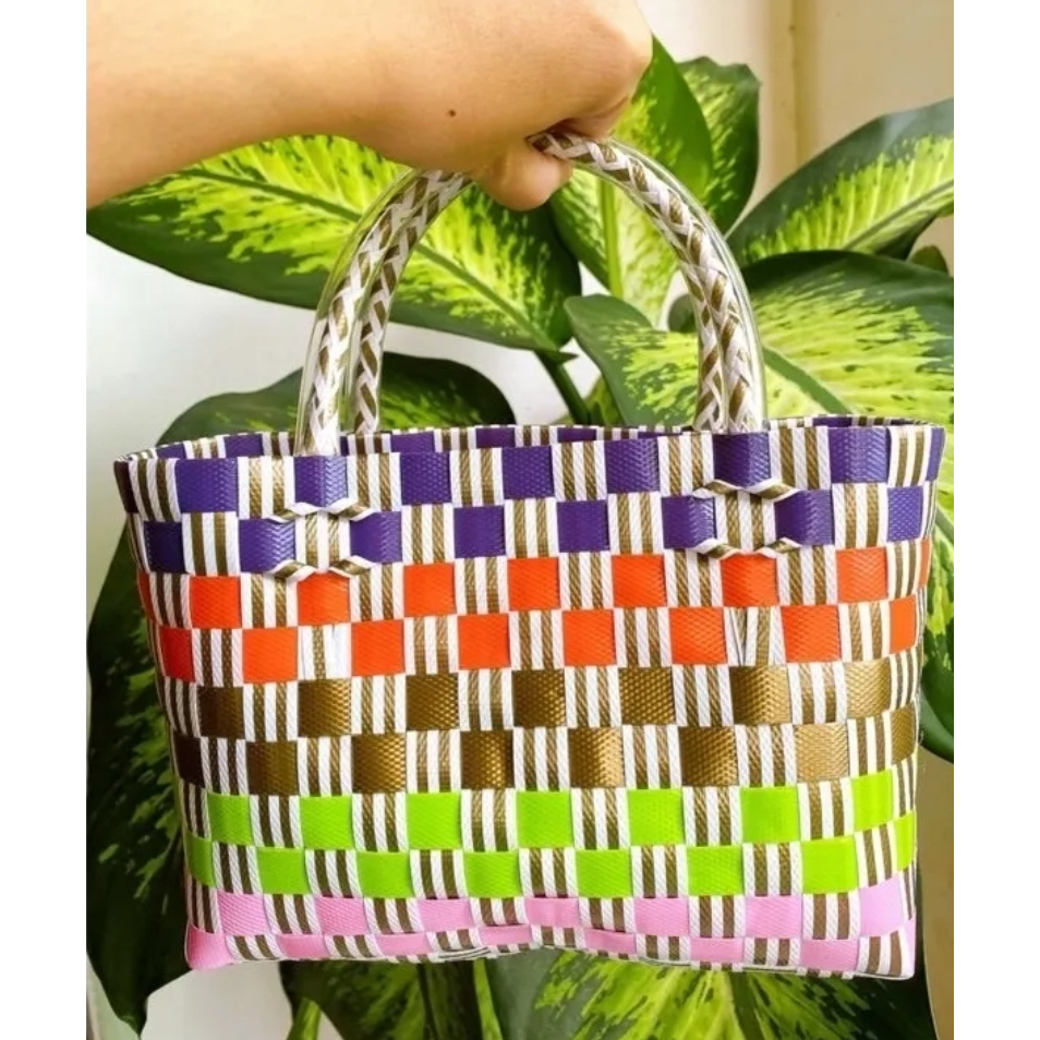 Túi xách đan tay họa tiết sọc