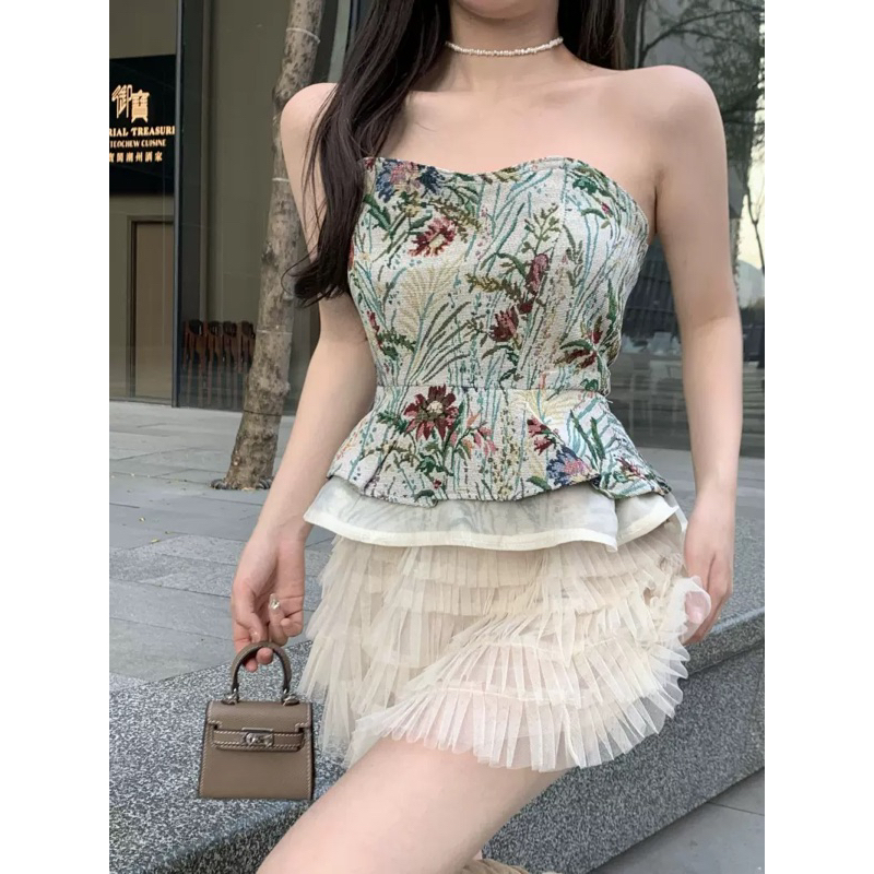 Áo Hoa Cúp Ngực - Chân Váy Lưới Tầng