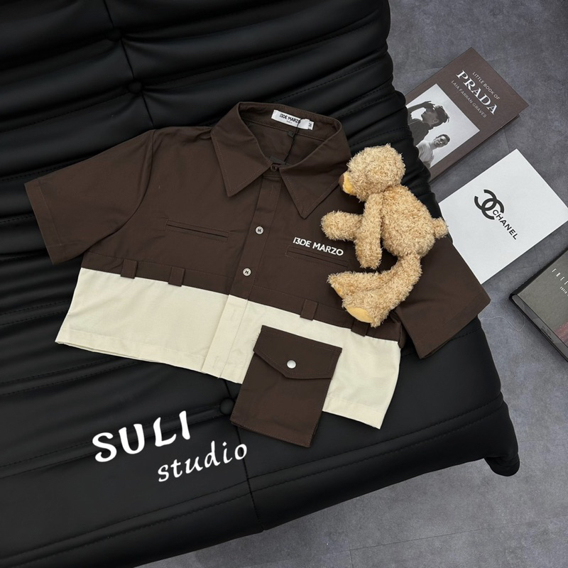 Áo Sơmi 13De Marzo Croptop Nâu Kèm Gấu