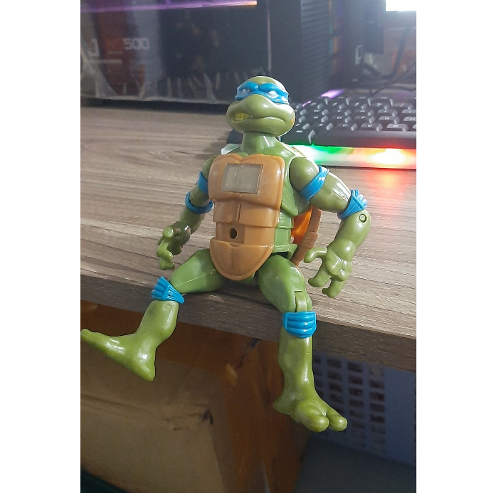 Mô hình chú Ninja Rùa tinh nghịch có thể bẽ khớp, làm trò thú vị