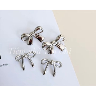 1 Khuy (cúc, nút) KIM LOẠI HÌNH NƠ XINH XẮN cỡ 2.25cm /2.67cm HY902025