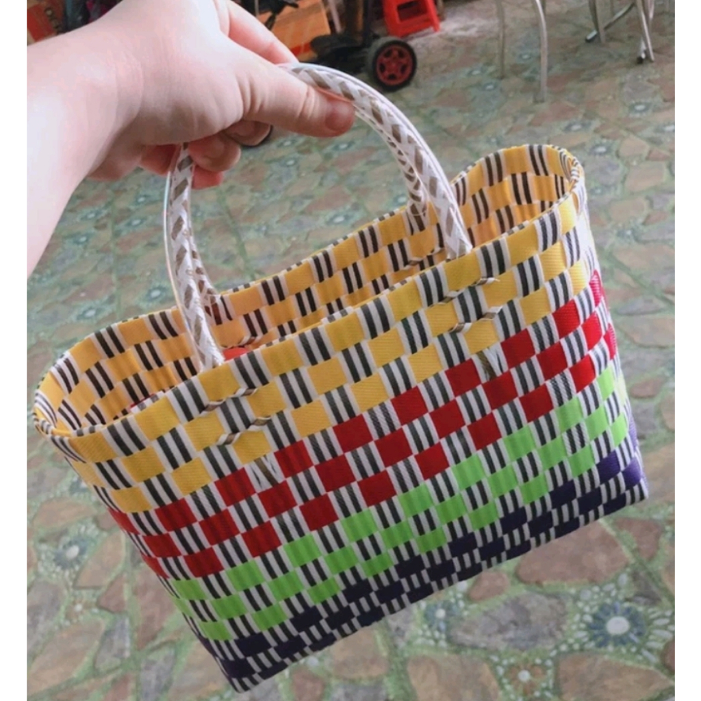 Túi xách đan tay họa tiết sọc