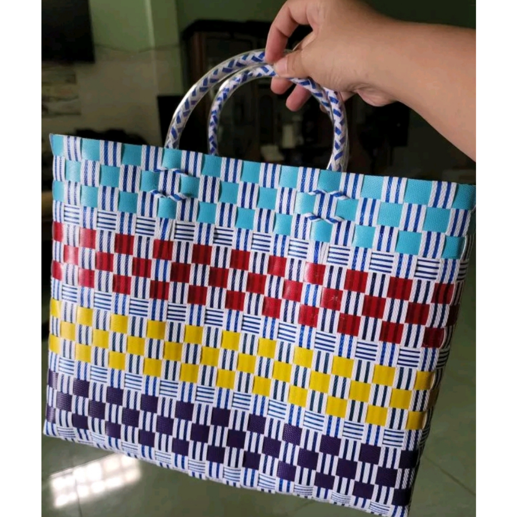 Túi xách đan tay họa tiết sọc
