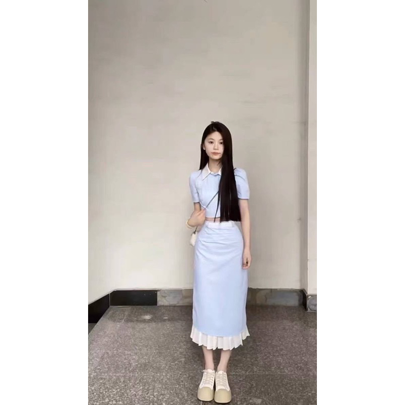 Set crop xanh cổ sơmi trắng + chân váy xanh chân bèo