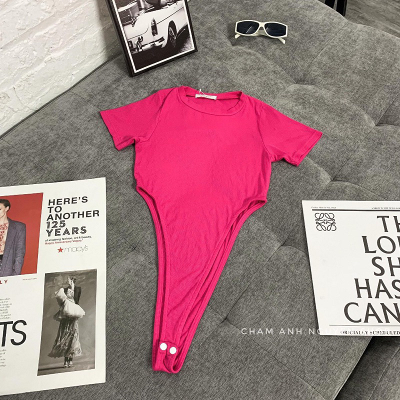 Jumsuit Tay Ngắn Cổ Tròn Màu Trơn