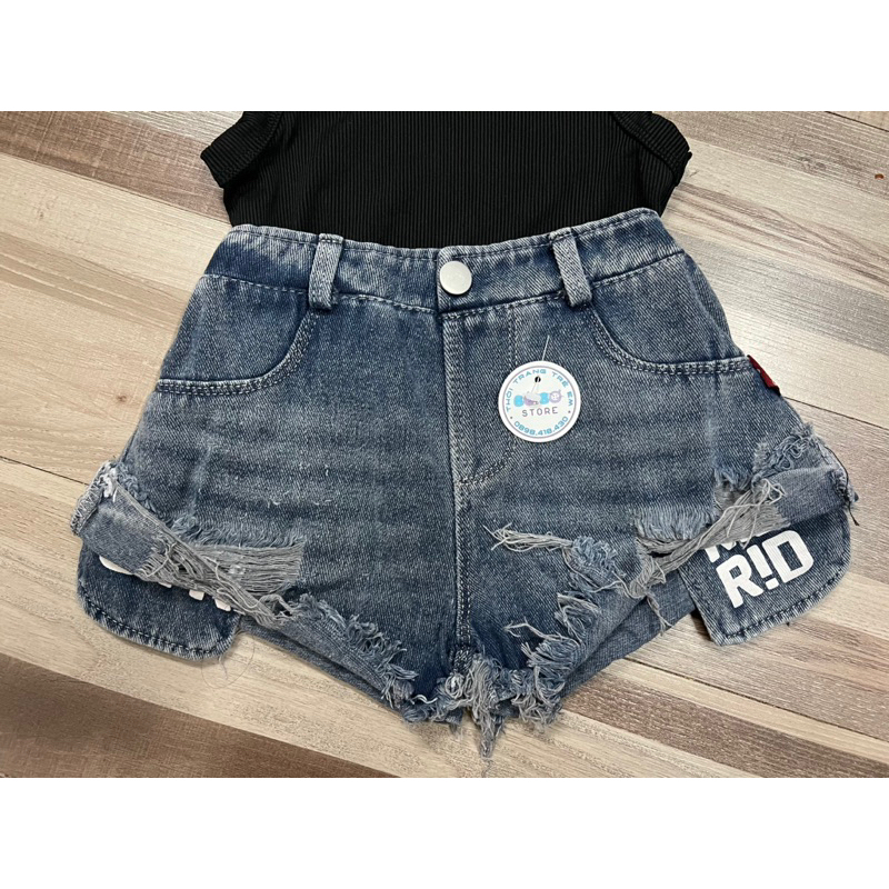 Bộ quần jean rách và áo thun ba lỗ cho bé gái siêu cá tính , năng động ngày hè