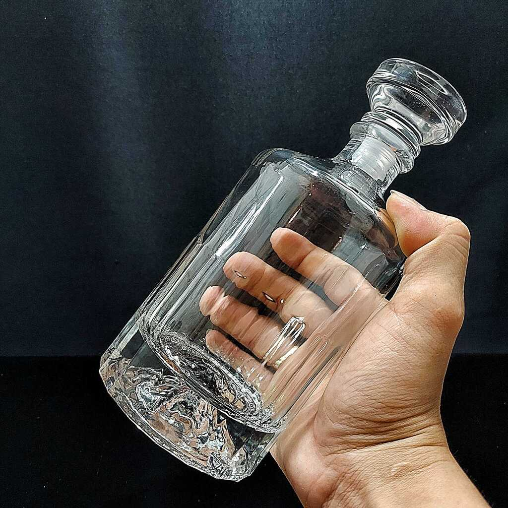 Chai Đựng Rượu 500ML thủy tinh mẫu hibiki nắp đặc – Vỏ Chai Rượu Đẹp