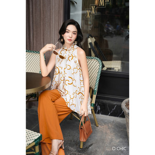 Áo lụa in logo cổ xếp ly D.CHIC MS: 1812307