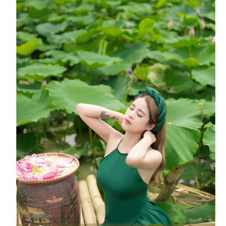 Yếm đào đính ngọc ( kèm mấn)
