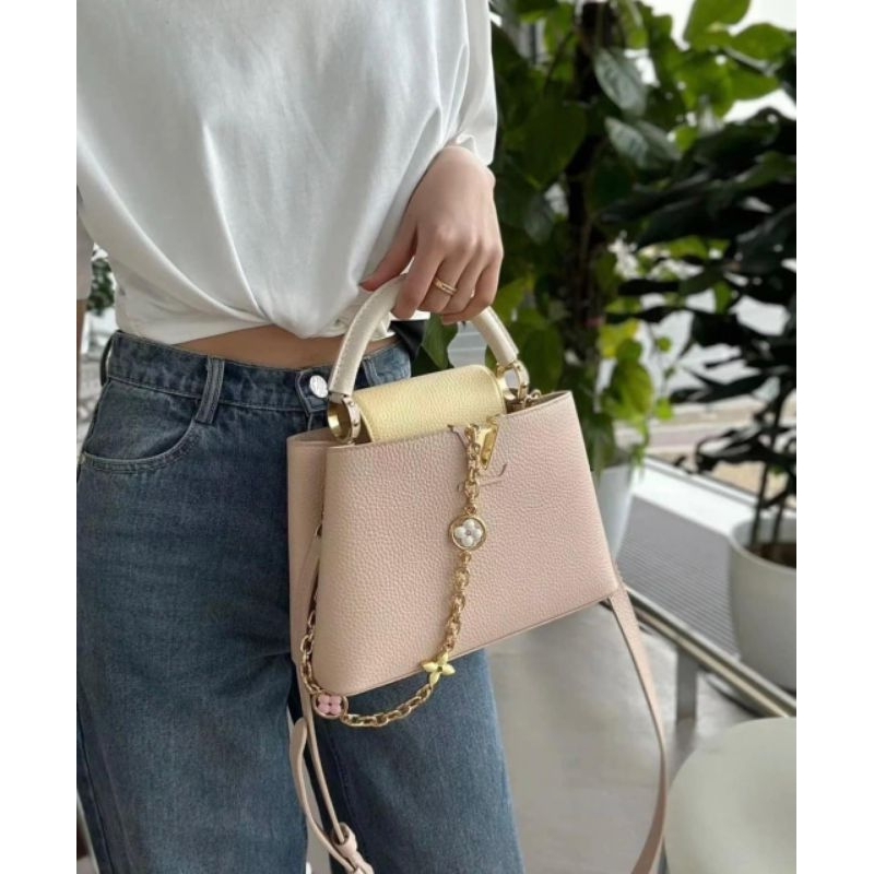 Túi sách tay L     V Capu