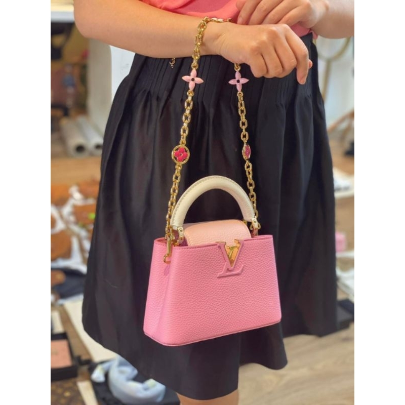 Túi sách tay L     V Capu