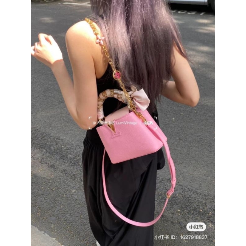 Túi sách tay L     V Capu