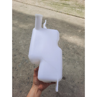 BÌNH NƯỚC RỬA KÍNH XE TẢI HYUNDAI 3,5 TẤN/ HD65/HD72/ MIGHTY 2/ EMIGHTY/ PAMAX/ HD450/ HD500/ HD99.