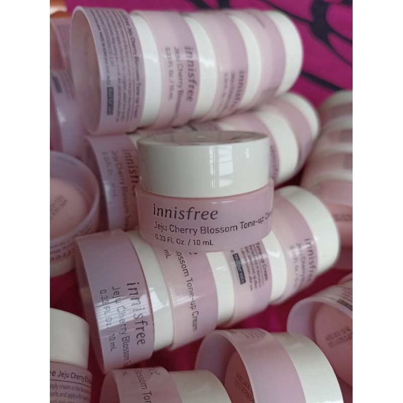 Kem dưỡng Innisfree Jejy Cherry Blossom Tone-up Cream mini 10ml