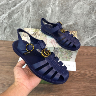 Dép sandal nam gucci dọ thời trang siêu hót 2022 , Dép giọ Nam Nữ cao su đúc tag logo gót nổi chữ GGg
