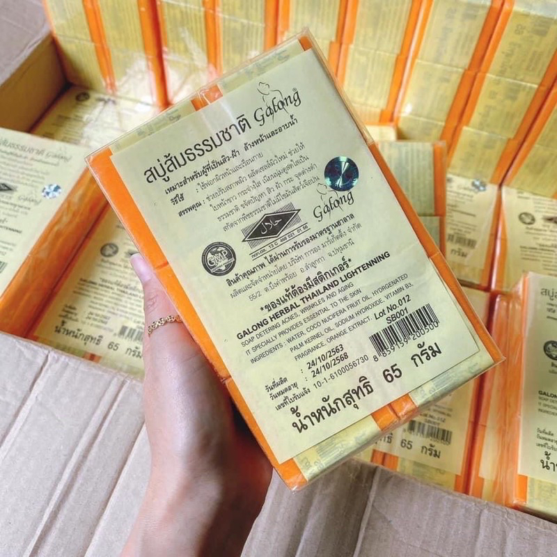 Xà phòng nghệ cam trắng da Thái Lan