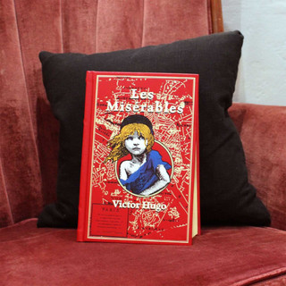 Les Miserables Leather Bound ISBN: 9781626864641