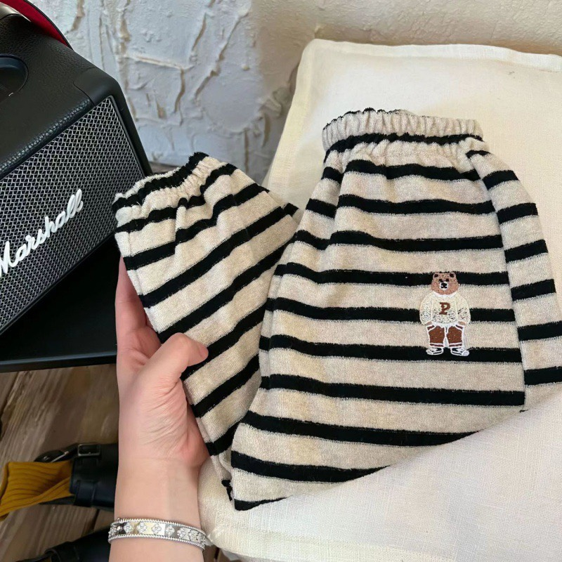 Quần dài cho bé trai bé gái BAE KIDS 11kg đến 34kg thêu gấu nỉ mềm