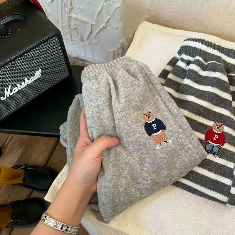 Quần dài cho bé trai bé gái BAE KIDS 11kg đến 34kg thêu gấu nỉ mềm