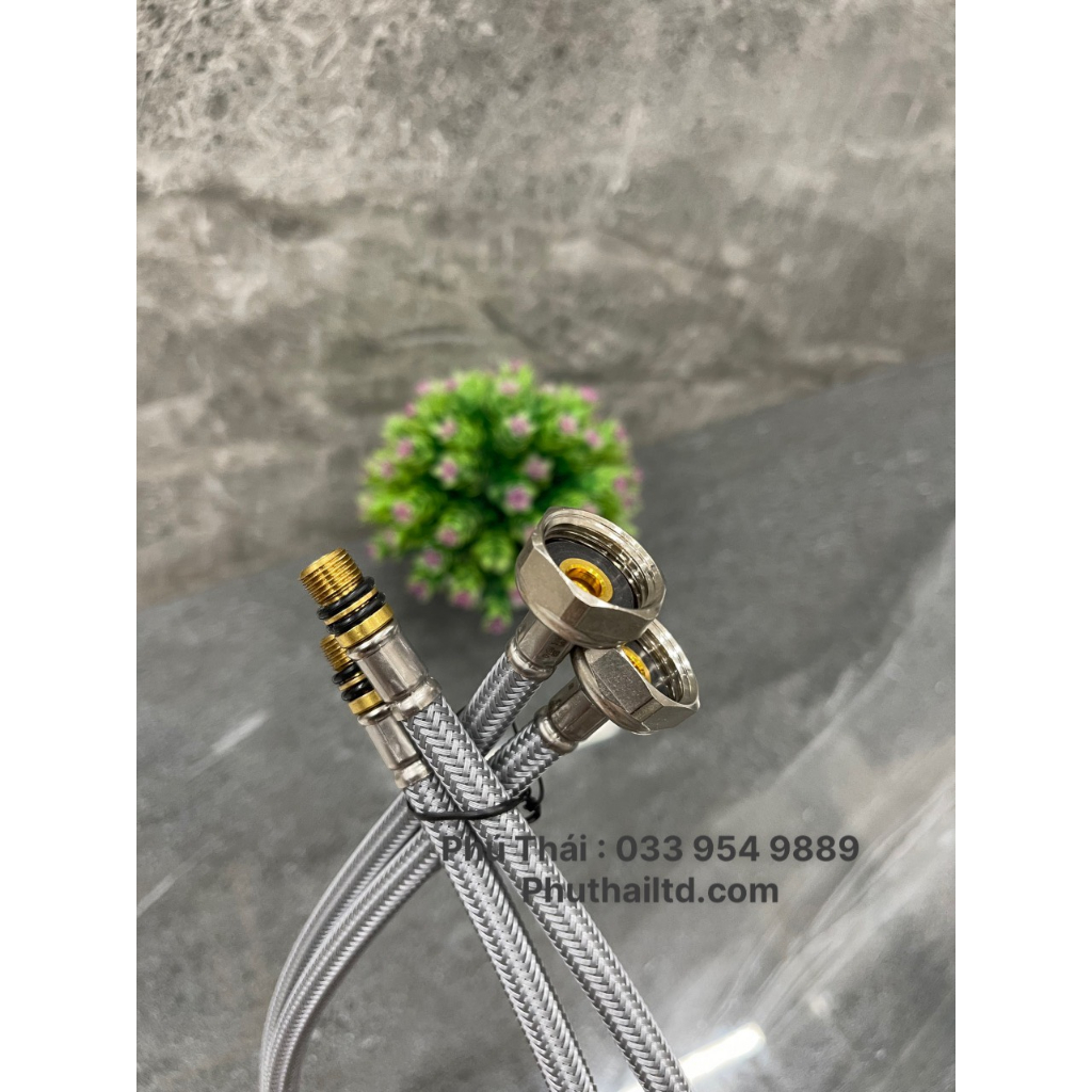 Dây cấp 1 đầu Viglacera