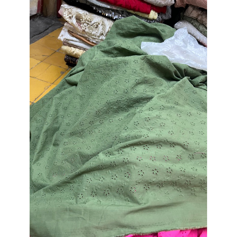 Thô thêu hoa nhí có 4 màu