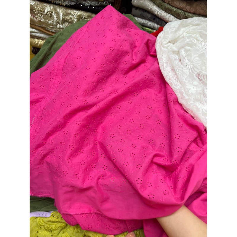 Thô thêu hoa nhí có 4 màu