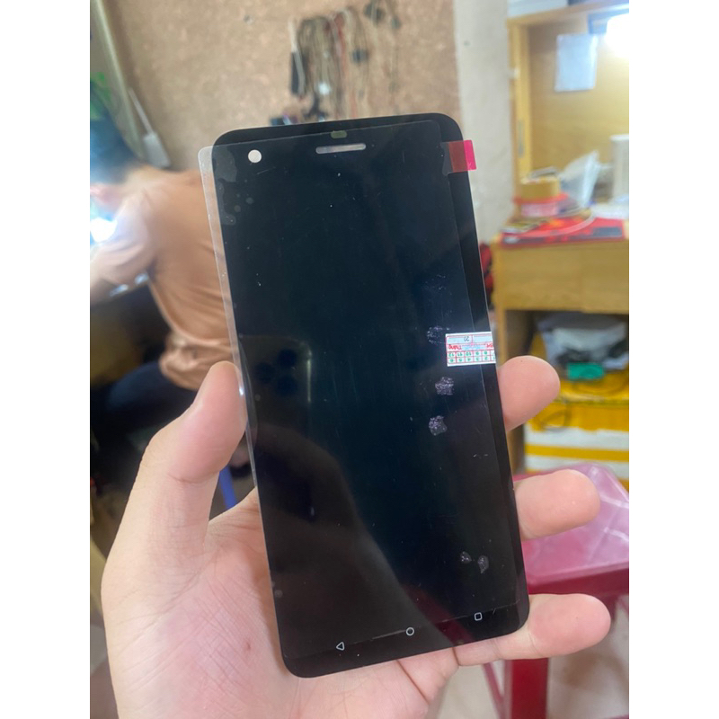 Màn hình HTC 10 Pro