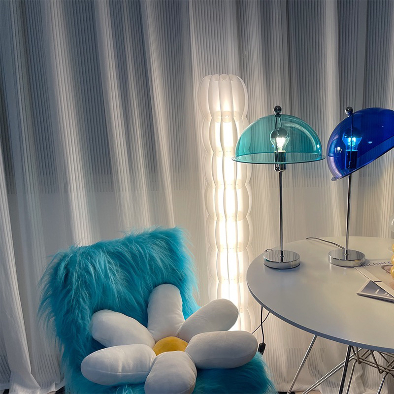 Đèn bàn trong suốt Acrylic