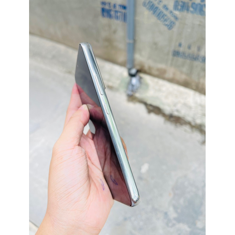 Điện thoại Samsung Galaxy S22 5G 256G Like New BH dài