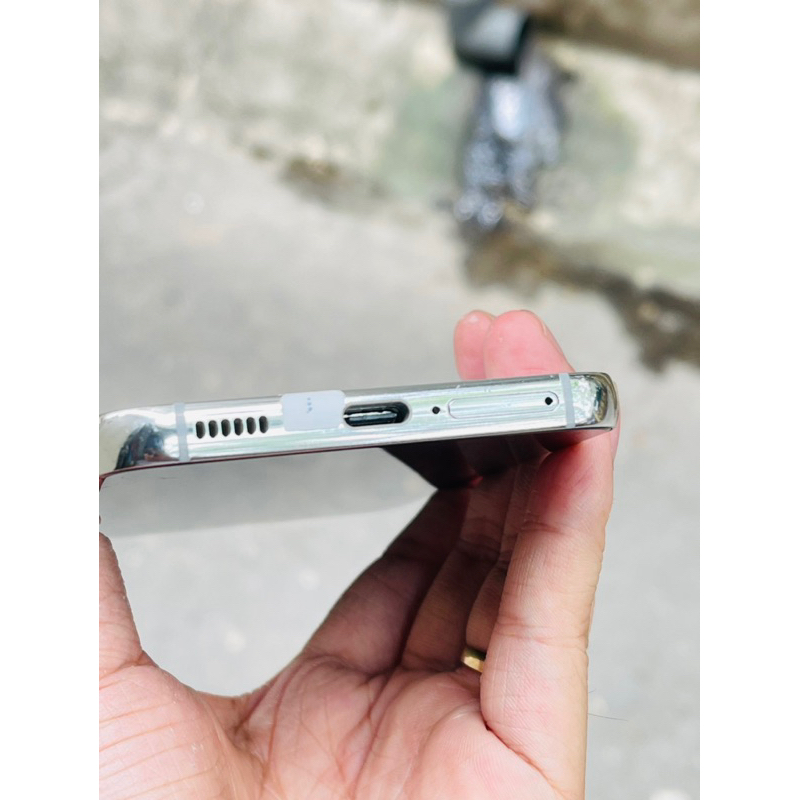 Điện thoại Samsung Galaxy S22 5G 256G Like New BH dài