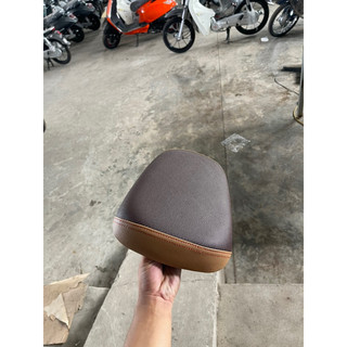 Yên sau xe cub 81, 78, 83, 86 chaly (tặng kèm ốc)