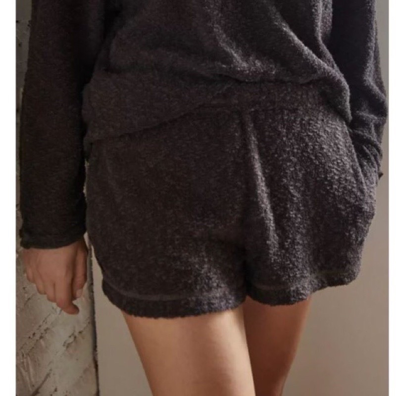 Bộ len Urban outfitters dư