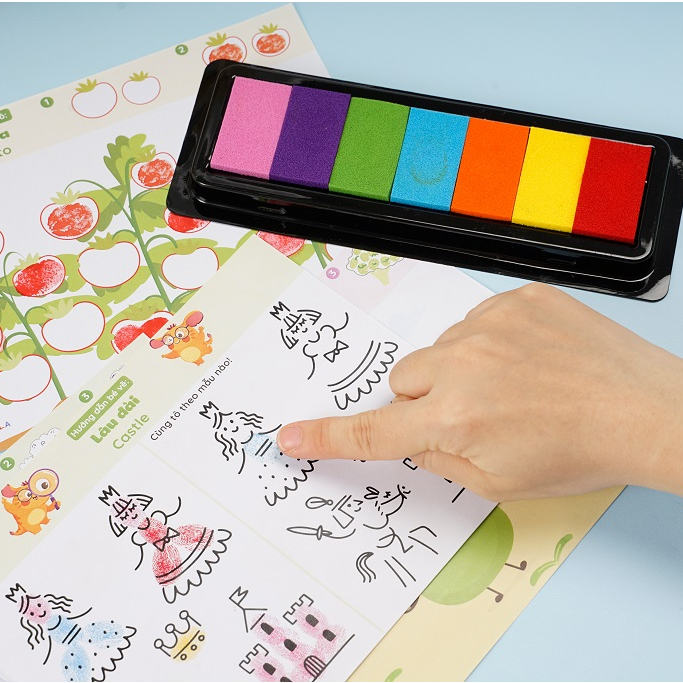 Sách tô màu vân tay cho bé Finger painting Lalala baby gồm 41 trang kèm sẵn 7 màu