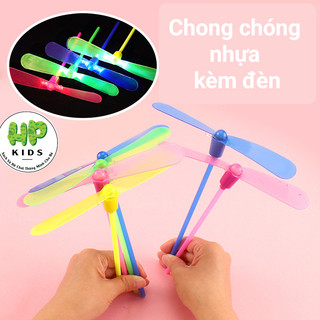 Chong chóng nhựa có đèn led phát sáng nhiều màu