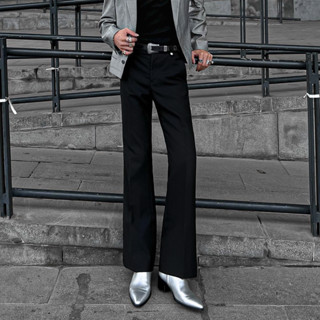 Quần tây nam ống loe dày dặn màu Đen NGO - Black Flare Trouser