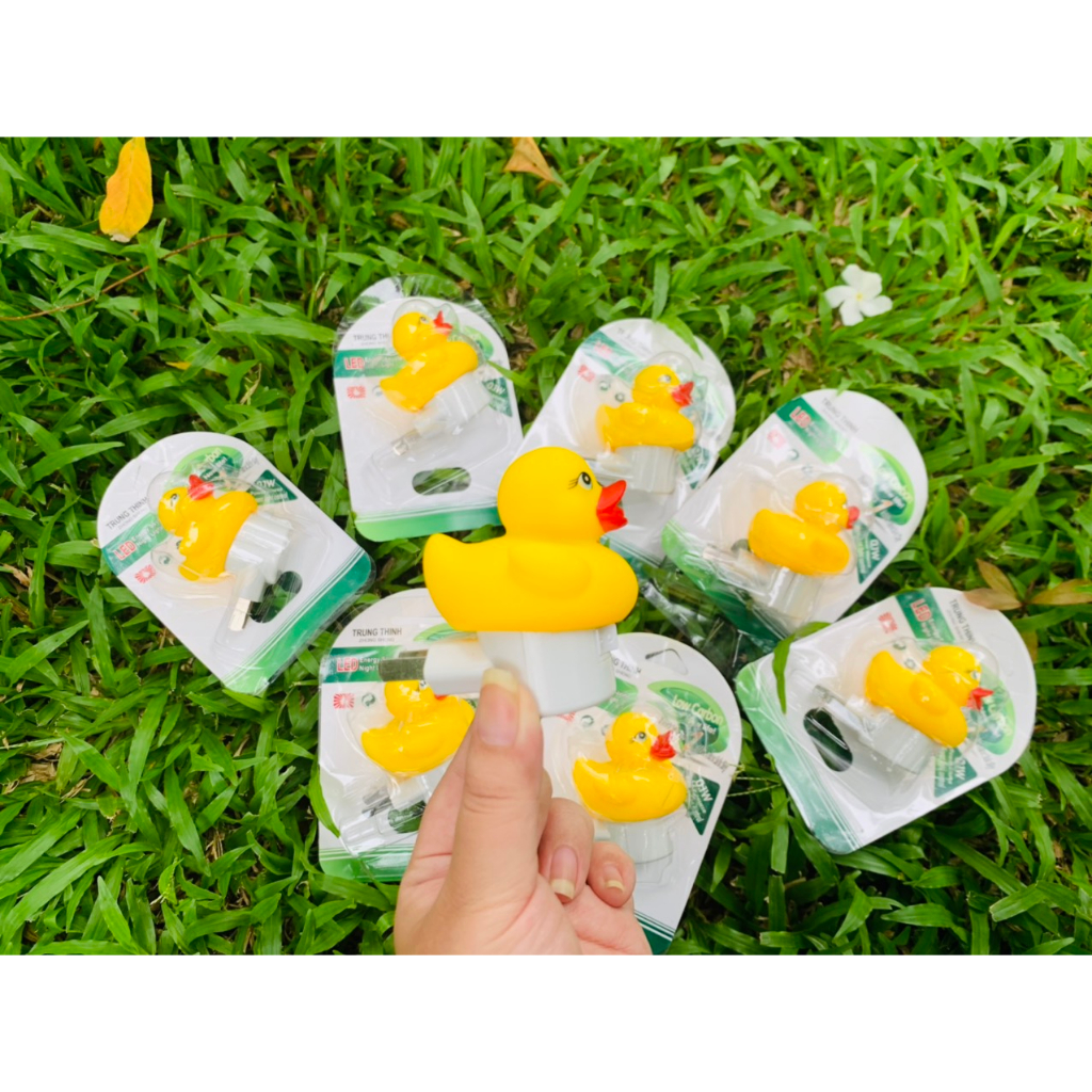 ĐÈN NGỦ CÔNG TẮC CON VỊT VÀNG