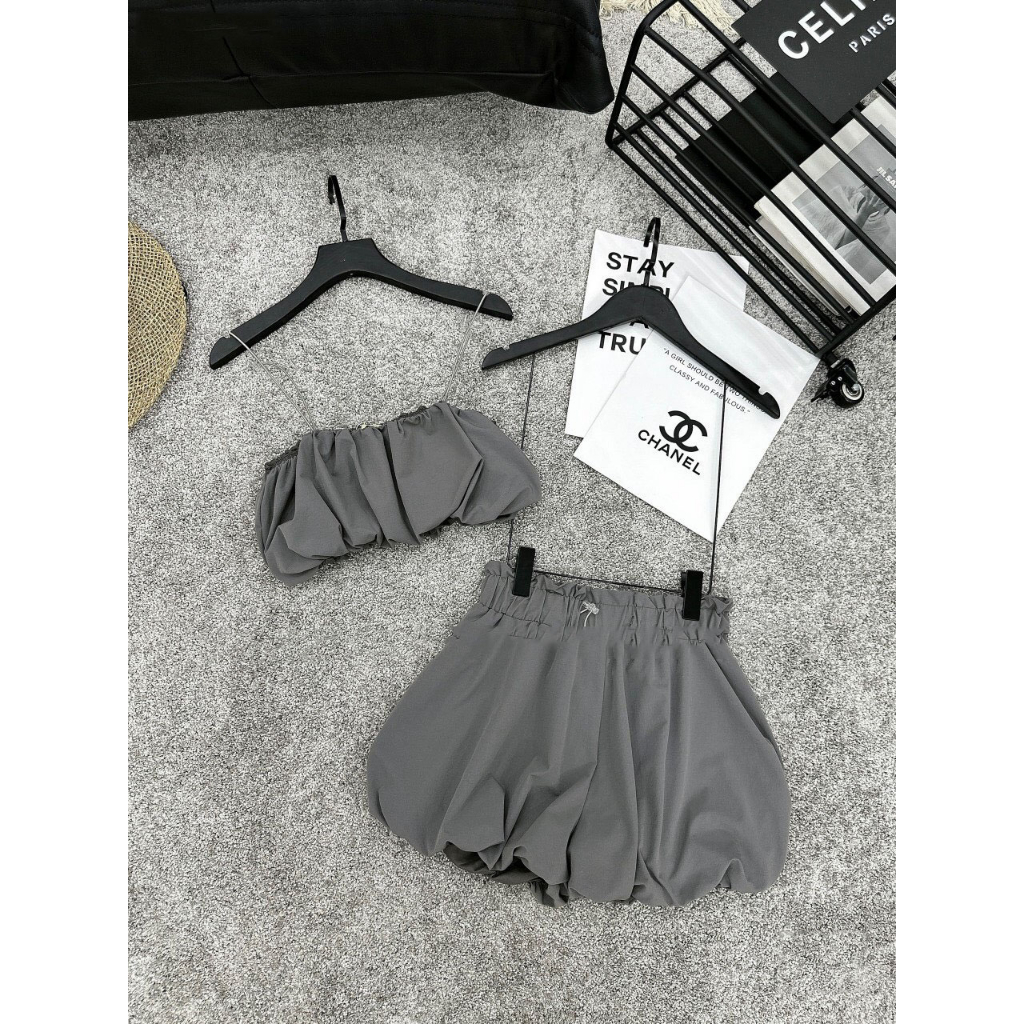 Set bộ Quảng Châu gồm áo 2 dây croptop phối quần bí lưng có dây rút