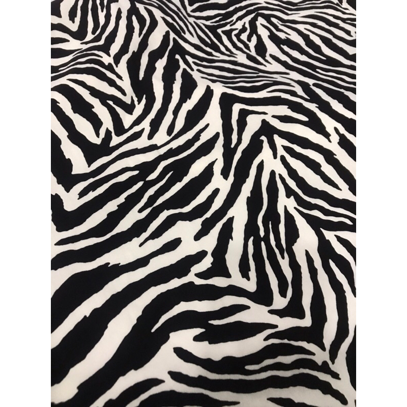 Vải kaki thun họa tiết trắng đen như hình co giãn 2 chiều may đầm váy, đầm body, vest thời trang