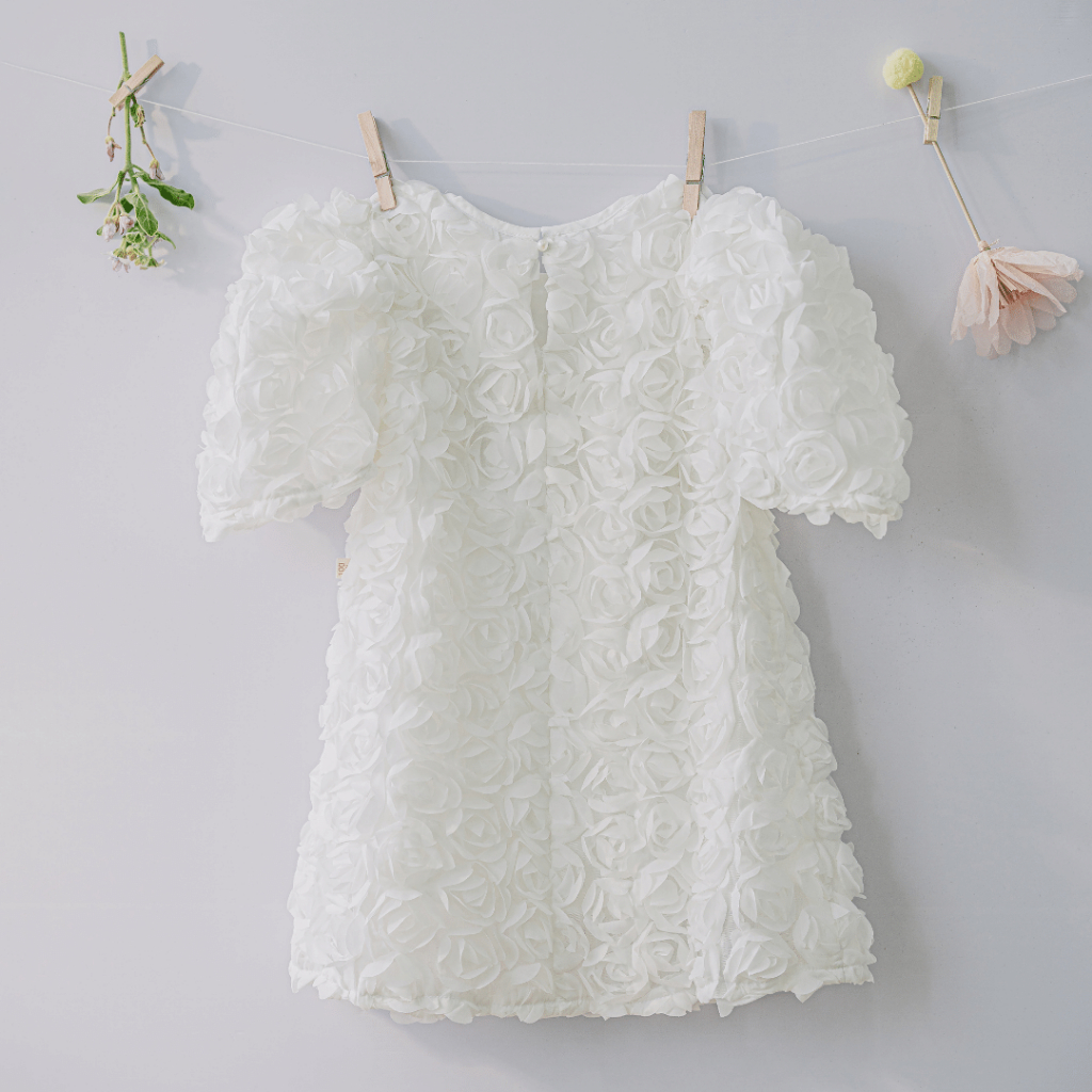 Váy xinh cho bé Sora.bébé Bloom Dress dáng suông lưới hoa 3D kết hợp tay bồng