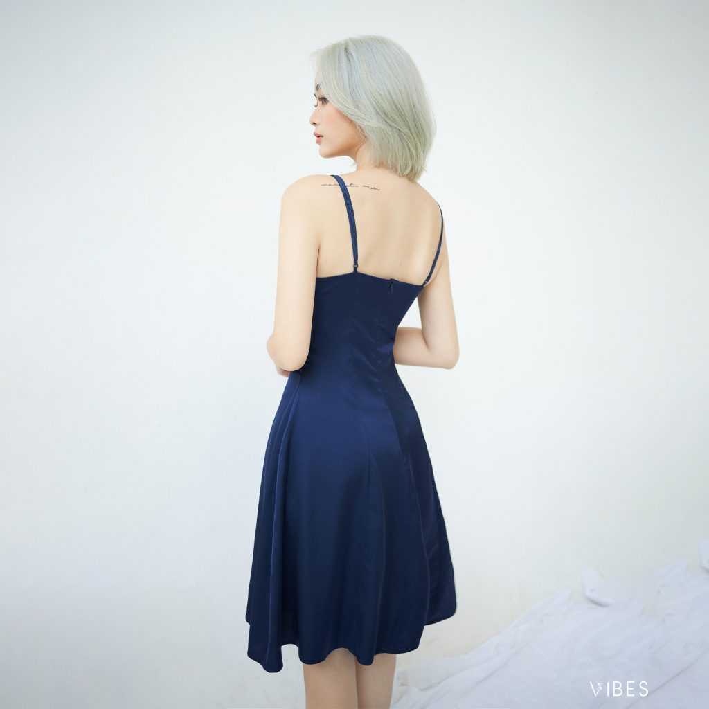 VIBES Váy ngủ lụa cao cấp Navy Lady Dress