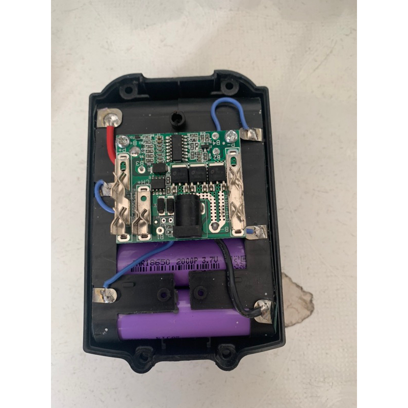 Vỏ pin makita 18v kèm mạch