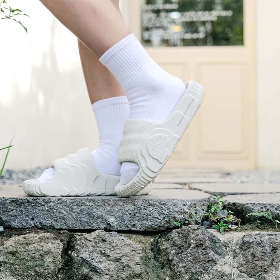 Dép Adidas Adilette 22 Nam Nữ, Dép Quai Ngang Adilette 22 Đúc Nguyên Khối Bền Đẹp Không Thấm Nước Full Box Hãng