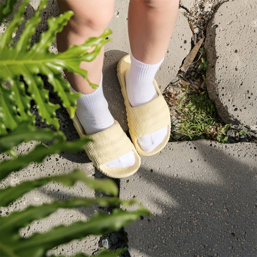 Dép Adidas Adilette 22 Nam Nữ, Dép Quai Ngang Adilette 22 Đúc Nguyên Khối Bền Đẹp Không Thấm Nước Full Box Hãng