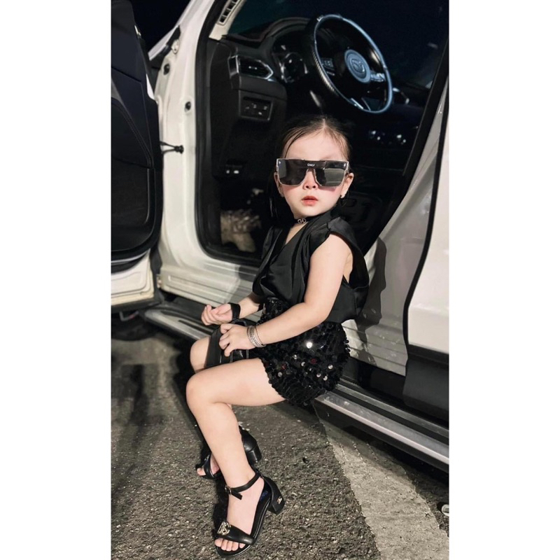 Váy bé gái,Set áo lụa V chân váy kim sa cho bé 8 đến 30kg V0142